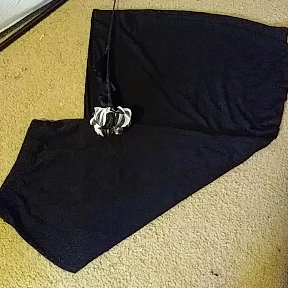 2X Black Midi Skirt